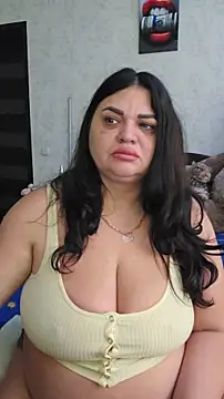 littleRikka online show from 02/02/26, 08:13