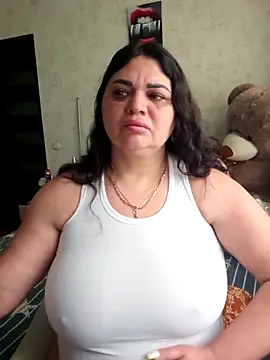 littleRikka online show from 04/02/26, 07:06