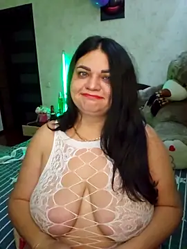 littleRikka online show from 04/11/26, 07:51