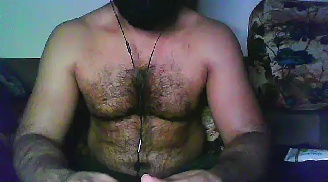 Snapshot of Vbestshow chatting on 02/19/25, 09:47 Vbestshow online show from 02/19/25, 09:47