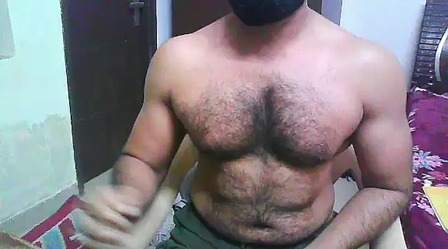 Snapshot of Vbestshow chatting on 02/21/25, 11:55 Vbestshow online show from 02/21/25, 11:55