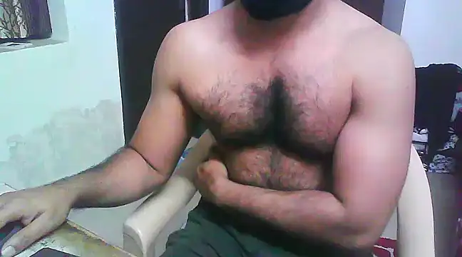 Snapshot of Vbestshow chatting on 02/24/25, 11:10 Vbestshow online show from 02/24/25, 11:10