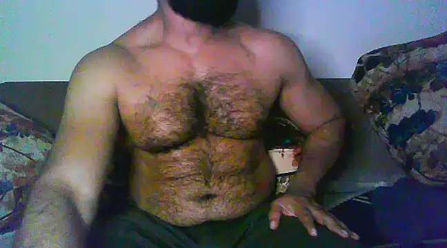 Snapshot of Vbestshow chatting on 03/04/25, 09:54 Vbestshow online show from 03/04/25, 09:54