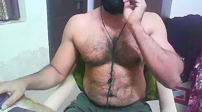 Snapshot of Vbestshow chatting on 03/06/25, 11:36 Vbestshow online show from 03/06/25, 11:36