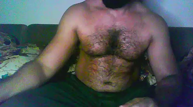 Snapshot of Vbestshow chatting on 03/08/25, 09:29 Vbestshow online show from 03/08/25, 09:29