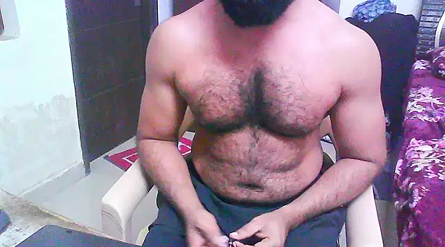 Snapshot of Vbestshow chatting on 03/12/25, 11:42 Vbestshow online show from 03/12/25, 11:42