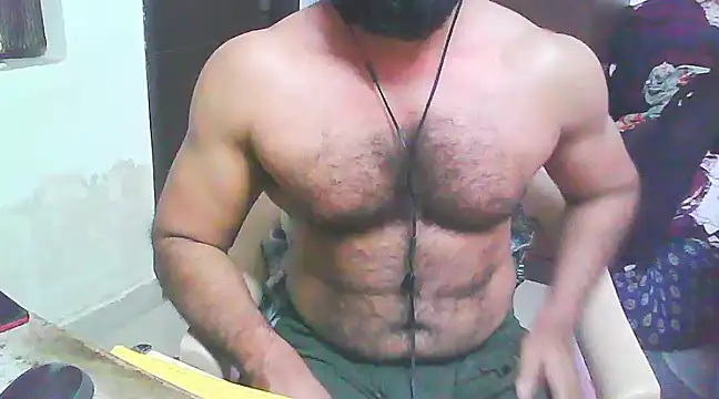 Snapshot of Vbestshow chatting on 03/15/25, 10:22 Vbestshow online show from 03/15/25, 10:22