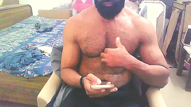 Snapshot of Vbestshow chatting on 11/11/25, 10:59 Vbestshow online show from 11/11/25, 10:59