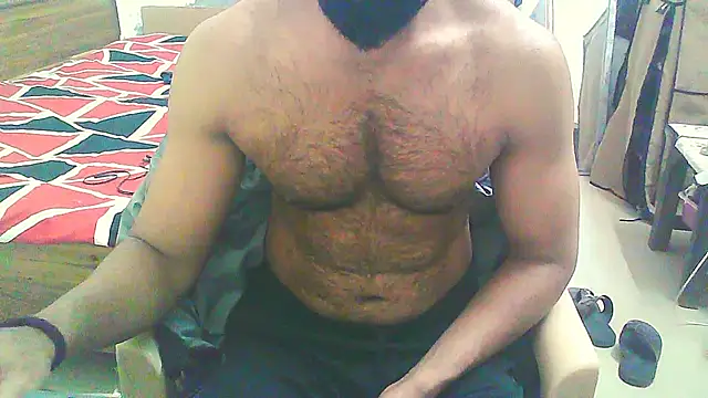 Snapshot of Vbestshow chatting on 11/17/25, 11:21 Vbestshow online show from 11/17/25, 11:21