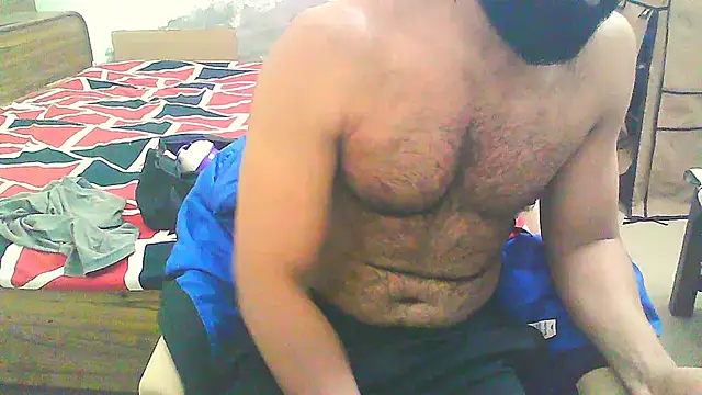 Snapshot of Vbestshow chatting on 11/24/25, 11:43 Vbestshow online show from 11/24/25, 11:43