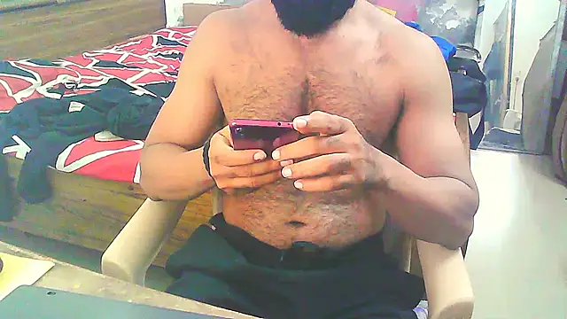 Snapshot of Vbestshow chatting on 11/30/25, 09:19 Vbestshow online show from 11/30/25, 09:19