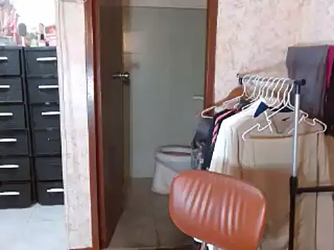 Snapshot of CumEaterLima chatting on 03/08/26, 02:21 CumEaterLima online show from 03/08/26, 02:21