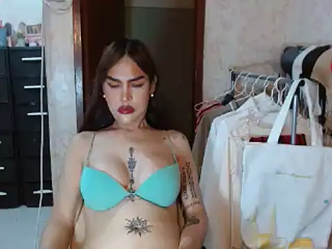 Snapshot of CumEaterLima chatting on 04/11/26, 07:45 CumEaterLima online show from 04/11/26, 07:45