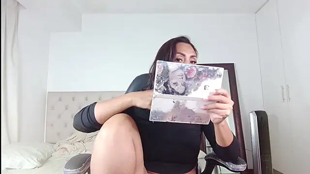 ms freyax online show from 07/20/26, 01:20