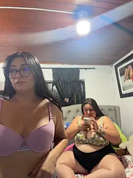 Snapshot of samybenson chatting on 06/20/26, 04:21 samybenson online show from 06/20/26, 04:21