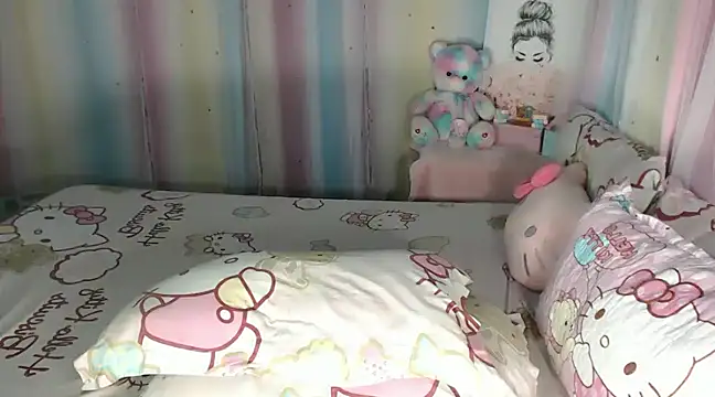 hersheykisses07 online show from 02/16/25, 11:26