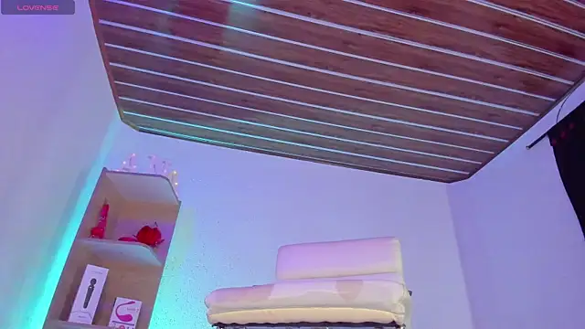 anastasia bee online show from 12/20/24, 02:27