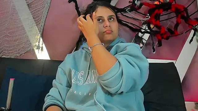 AbbyTaylorr online show from 10/30/25, 03:19