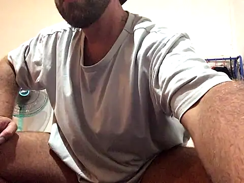 Snapshot of fuckerplayer1 chatting on 11/23/25, 07:13 fuckerplayer1 online show from 11/23/25, 07:13