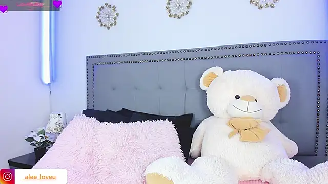 Snapshot of ale_lovee chatting on 03/07/26, 12:51 ale lovee online show from 03/07/26, 12:51