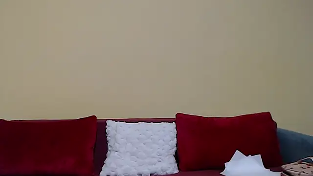 christine33 online show from 10/31/25, 02:18