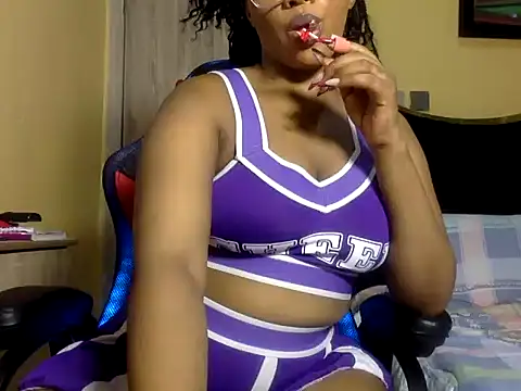 Snapshot of BOOTYBANGER24xx chatting on 04/05/26, 02:25 BOOTYBANGER24xx online show from 04/05/26, 02:25