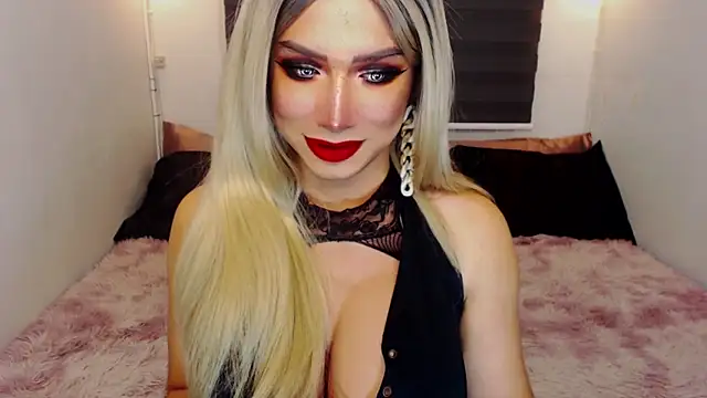 Snapshot of HugeCockDominantXxX chatting on 06/05/26, 12:39 HugeCockDominantXxX online show from 06/05/26, 12:39