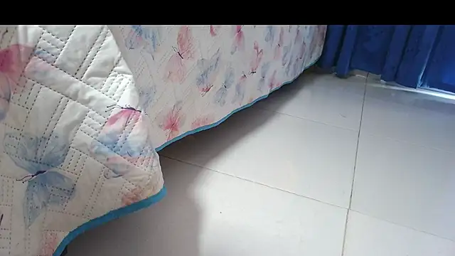 Snapshot of big_boobsmature chatting on 04/10/26, 12:54 big boobsmature online show from 04/10/26, 12:54