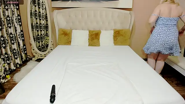 AnneRainn online show from 03/29/26, 10:10