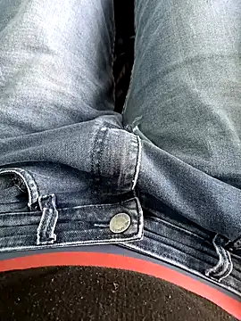 Babyucum4me online show from 02/09/25, 08:00