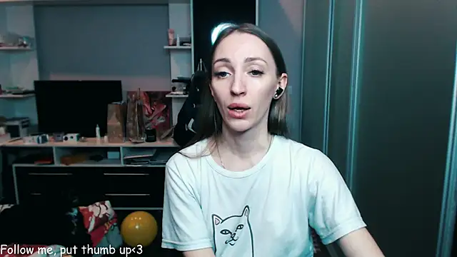 Snapshot of Natalimeowks chatting on 12/31/24, 04:14 Natalimeowks online show from 12/31/24, 04:14
