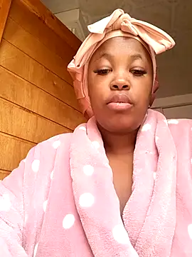 Snapshot of SWEETDOLLY29XX chatting on 03/15/26, 12:11 SWEETDOLLY29XX online show from 03/15/26, 12:11