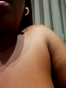 Snapshot of SWEETDOLLY29XX chatting on 03/27/26, 08:30 SWEETDOLLY29XX online show from 03/27/26, 08:30