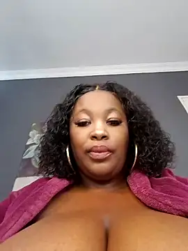 Snapshot of SWEETDOLLY29XX chatting on 06/15/26, 10:17 SWEETDOLLY29XX online show from 06/15/26, 10:17