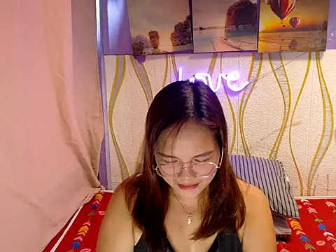 BURBERRY69 online show from 02/26/26, 05:50