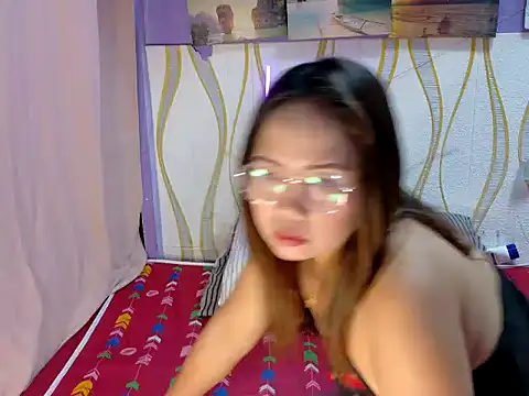 Snapshot of BURBERRY69 chatting on 03/09/26, 11:42 BURBERRY69 online show from 03/09/26, 11:42