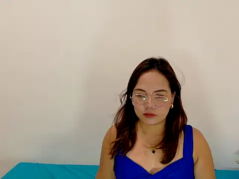 Snapshot of BURBERRY69 chatting on 03/31/26, 06:47 BURBERRY69 online show from 03/31/26, 06:47