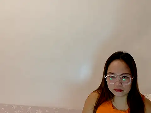 BURBERRY69 online show from 05/14/26, 11:06