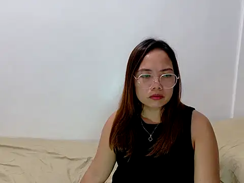 BURBERRY69 online show from 05/22/26, 12:11