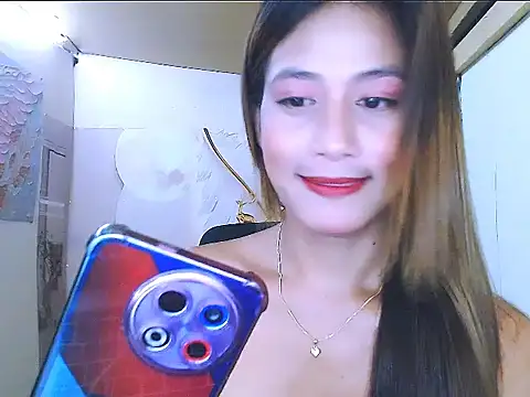 Snapshot of nica20 chatting on 06/16/26, 12:41 nica20 online show from 06/16/26, 12:41