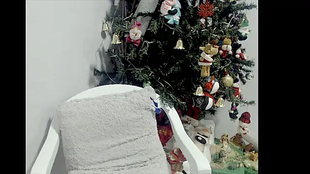 lizztaylor535 online show from 12/13/24, 03:21