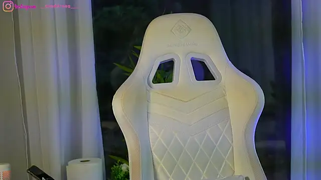 Snapshot of perfectt33n chatting on 12/03/24, 09:11 perfectt33n online show from 12/03/24, 09:11