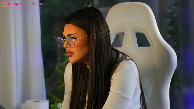 Snapshot of perfectt33n chatting on 12/23/24, 09:38 perfectt33n online show from 12/23/24, 09:38