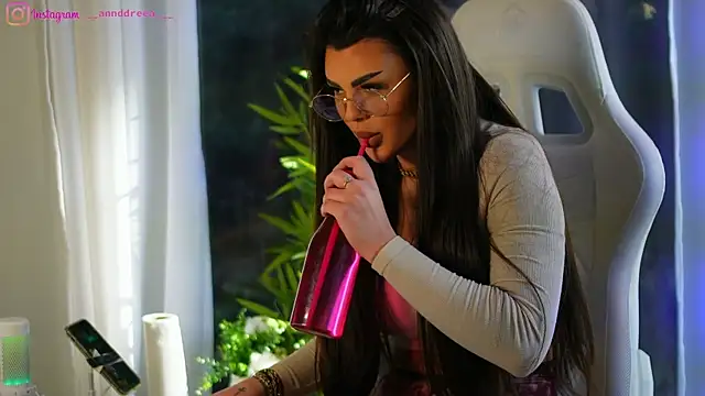 Snapshot of perfectt33n chatting on 01/06/25, 09:41 perfectt33n online show from 01/06/25, 09:41