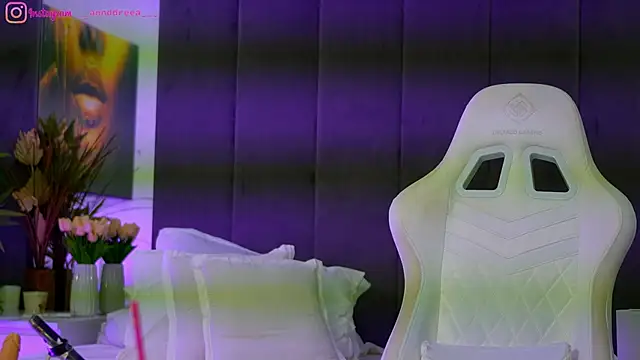 Snapshot of perfectt33n chatting on 12/19/25, 04:58 perfectt33n online show from 12/19/25, 04:58