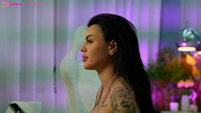 Snapshot of perfectt33n chatting on 01/13/26, 01:49 perfectt33n online show from 01/13/26, 01:49