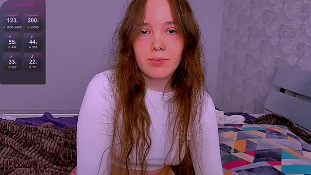 Snapshot of Janie_JJ_Curvie chatting on 04/16/26, 04:13 Janie JJ Curvie online show from 04/16/26, 04:13