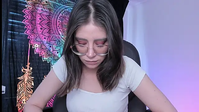 HazelKush online show from 01/10/25, 06:49