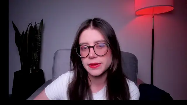 HazelKush online show from 06/22/26, 08:39
