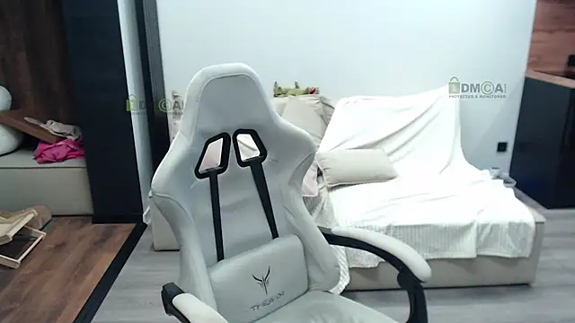 Sunny-Girl1 online show from 10/14/25, 05:58